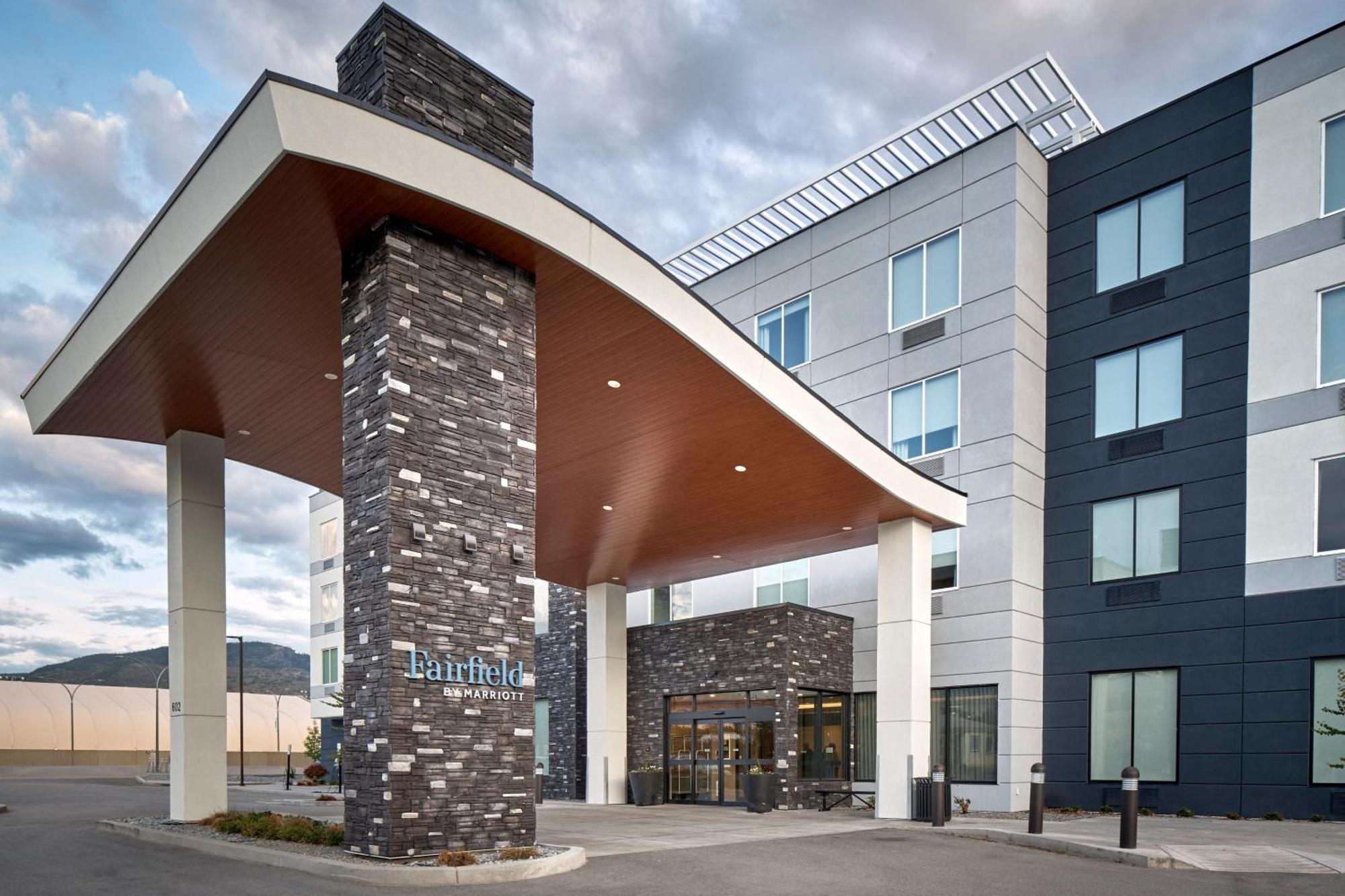 Fairfield Inn & Suites By Marriott פנטיקטון מראה חיצוני תמונה